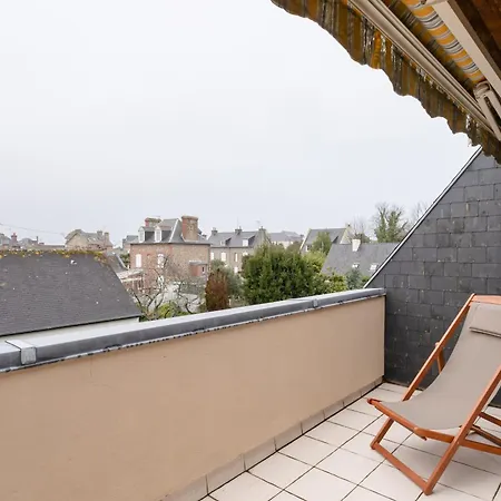 Le Ballast - Appt A Avec Balcons Et Garage